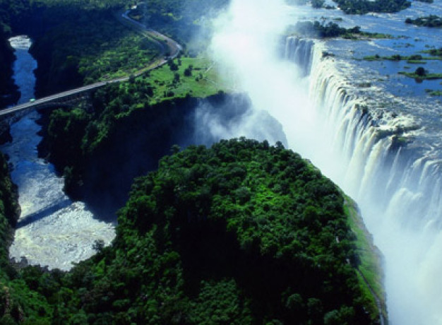 Zimbabwe Tourist Attractions: Victoria Falls and Bridge