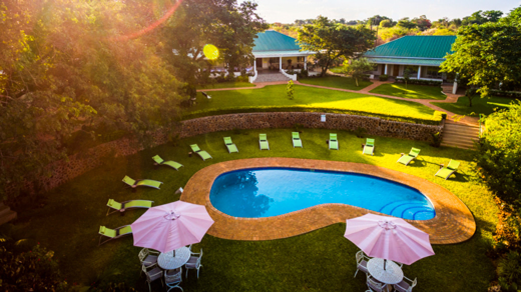 Quiet Hotel - Batonka Guest Lodge, Victoria Falls Zimbabwe