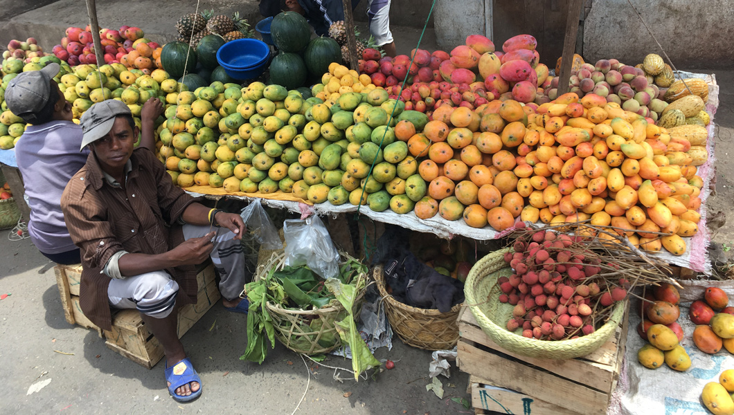 Our Madagascar Travels: The Colourful Markets in Ambositra