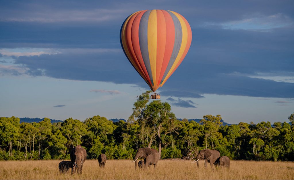 Balloon safari over the Masai Mara in Kenya 